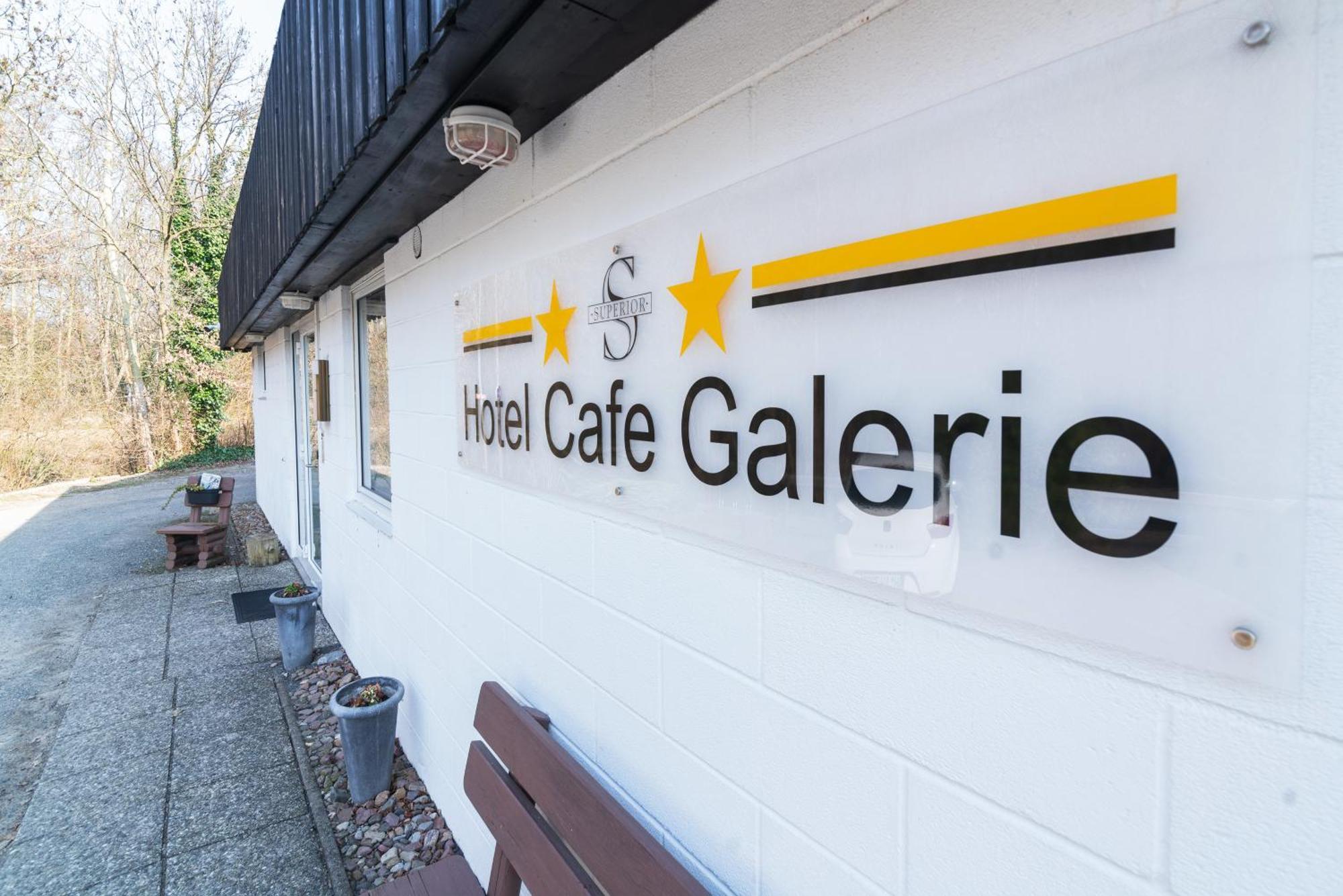 Hotel-Café-Galerie Garbsen Buitenkant foto